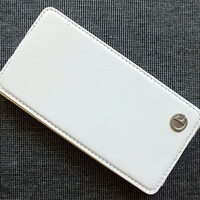 Кожаный чехол Rada Case White для HTC One M7