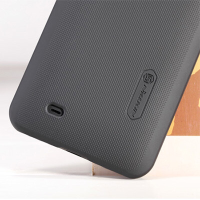 Пластиковый чехол Nillkin D-Style Matte Black для HTC Desire 301/Zara mini(3)