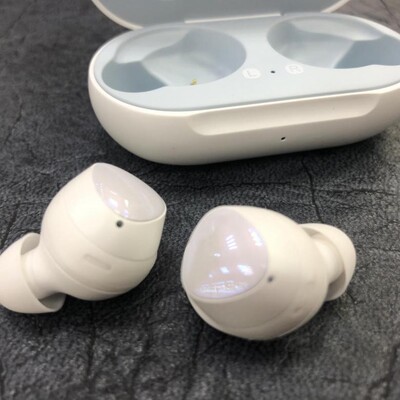 Наушники Samsung Galaxy Buds (сливки)(3)