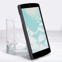 Пластиковый бампер с пленкой Nillkin Super Frosted Shield Black для LG Nexus 5