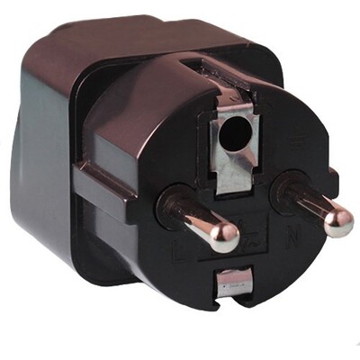 Универсальный переходник на евророзетку с заземлением черная(3)