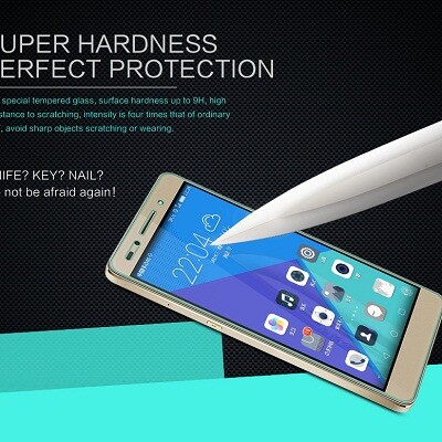 Противоударное защитное стекло универсальное Ainy Tempered Glass Protector 5.5 дюйма(3)